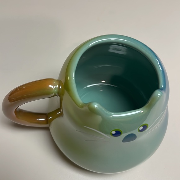 Disney Mr. Mittens mug - Picture 9 of 16